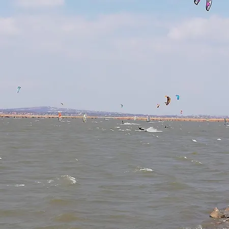 Seeyou Agard Gárdony